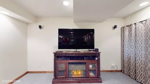 26 W011 Deerpoint Dr, Wheaton, IL 60187 photo 35
