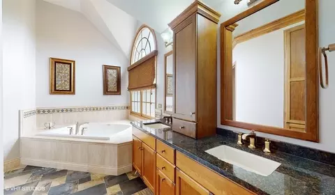 26 W011 Deerpoint Dr, Wheaton, IL 60187 photo 24