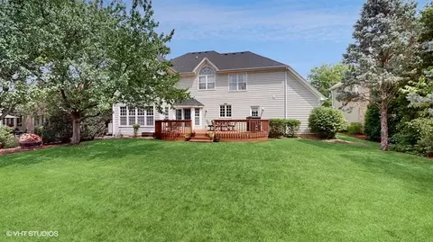 26 W011 Deerpoint Dr, Wheaton, IL 60187 photo 48