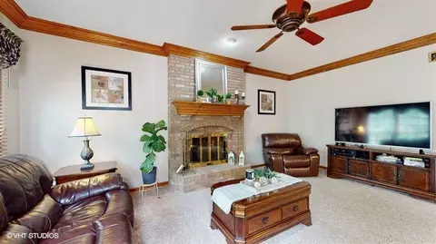 26 W011 Deerpoint Dr, Wheaton, IL 60187 photo 15