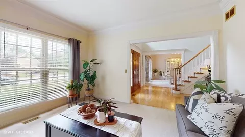 26 W011 Deerpoint Dr, Wheaton, IL 60187 photo 6