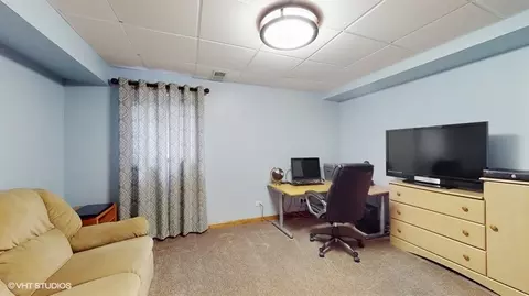 26 W011 Deerpoint Dr, Wheaton, IL 60187 photo 40