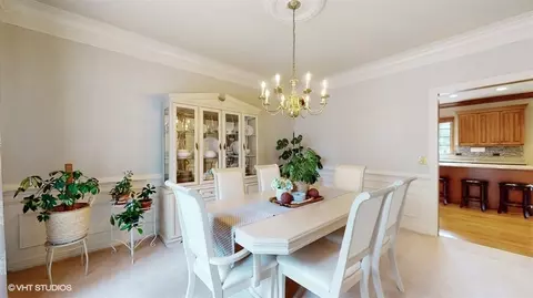 26 W011 Deerpoint Dr, Wheaton, IL 60187 photo 9