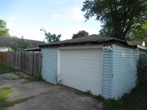 940 Wilson Dr, Kankakee, IL 60901 photo 2