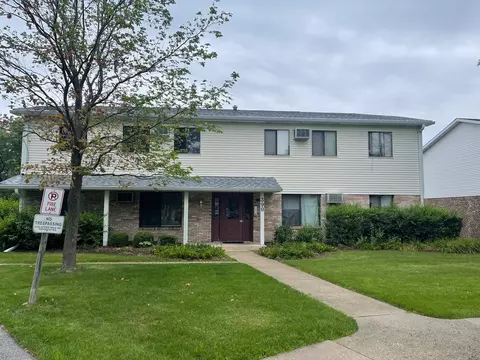 390 Echo Ln #2, Aurora, IL 60504 photo 5