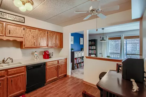5029 W Circle Dr #204, Crestwood, IL 60445 photo 5