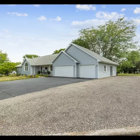 4441 E Open View Dr, Byron, IL 61010 photo 2