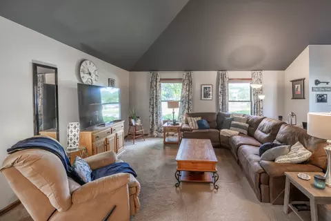 17363 Ann Dr, Plainfield, IL 60586 photo 5