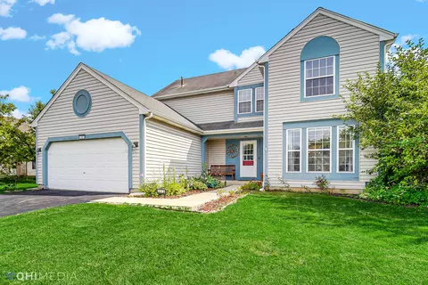 203 Heritage Trl, Hainesville, IL 60030
