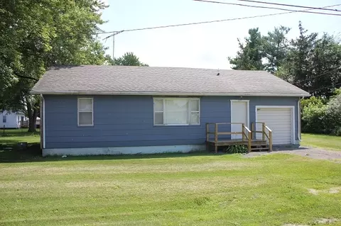 507 S Race St, Piper City, IL 60959