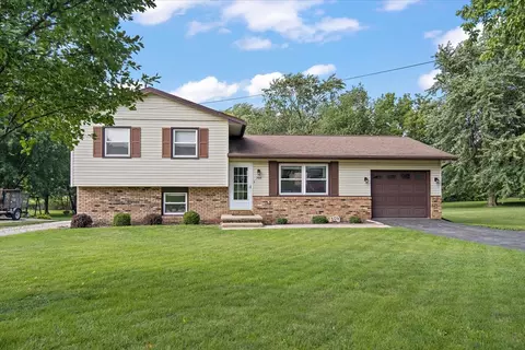 306 E Adams St, Towanda, IL 61776