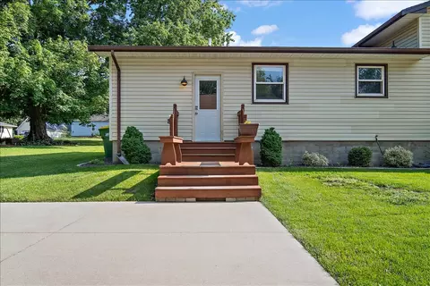 306 E Adams St, Towanda, IL 61776 photo 18