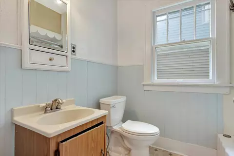 410 N Carson Ave, Champaign, IL 61821 photo 17