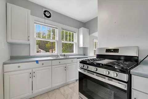 410 N Carson Ave, Champaign, IL 61821 photo 8