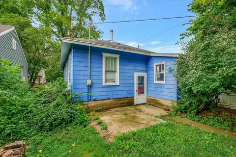 410 N Carson Ave, Champaign, IL 61821 photo 22
