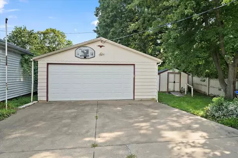 705 E Miller St, Bloomington, IL 61701 photo 17