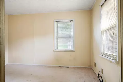 705 E Miller St, Bloomington, IL 61701 photo 8
