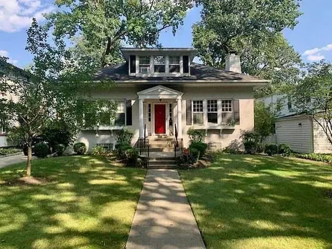 1007 Thatcher Ave, River Forest, IL 60305