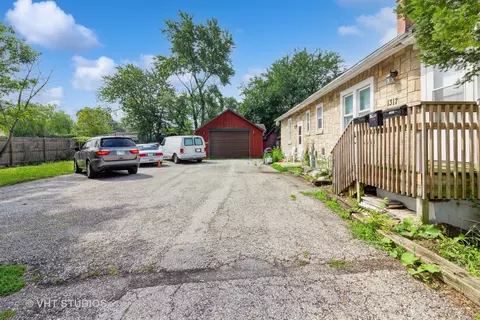 1317 Plain Ave, Aurora, IL 60505 photo 10