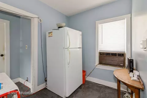 1317 Plain Ave, Aurora, IL 60505 photo 14