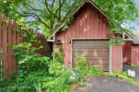 1317 Plain Ave, Aurora, IL 60505 photo 8
