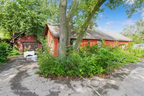 1317 Plain Ave, Aurora, IL 60505 photo 9