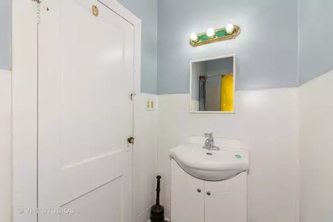 1317 Plain Ave, Aurora, IL 60505 photo 12