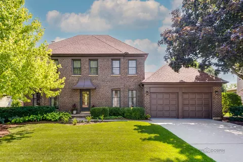 816 Arthur Ave, Libertyville, IL 60048