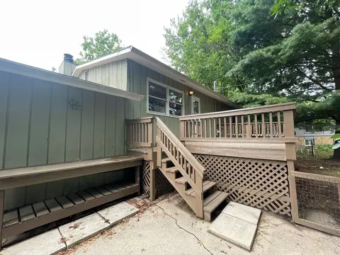 914 Devonshire Dr, Champaign, IL 61821 photo 44