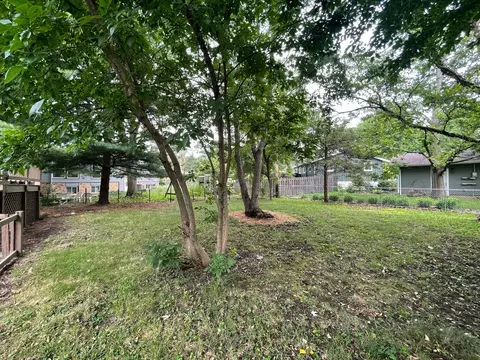 914 Devonshire Dr, Champaign, IL 61821 photo 53