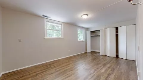 914 Devonshire Dr, Champaign, IL 61821 photo 33