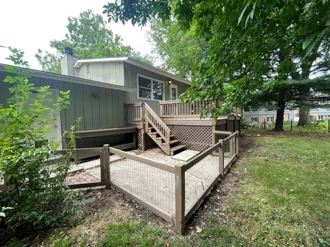 914 Devonshire Dr, Champaign, IL 61821 photo 43
