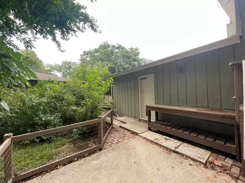 914 Devonshire Dr, Champaign, IL 61821 photo 41