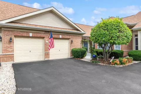 21308 W Conifer Dr, Plainfield, IL 60544