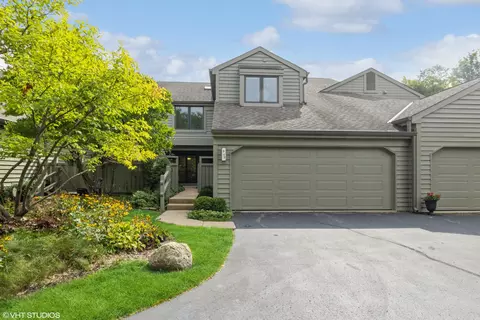 949 Shoreline Rd, Lake Barrington, IL 60010
