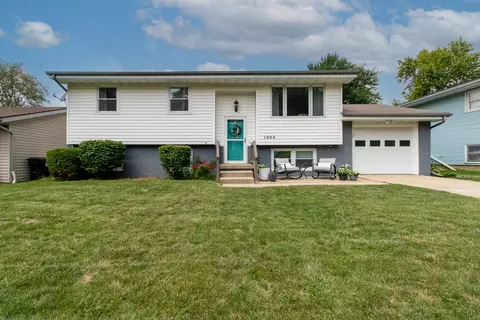 1804 Jacobssen Dr, Normal, IL 61761