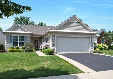 12195 Daphne Dr, Huntley, IL 60142