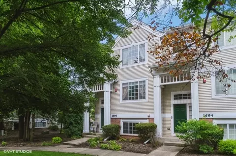 1696 Sienna Ct, Wheeling, IL 60090