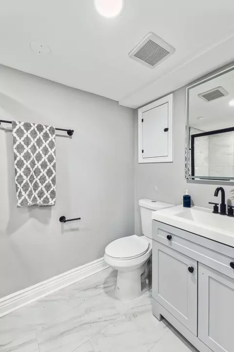 9156 S Carpenter St, Chicago, IL 60620 photo 28