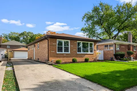 8907 Moody Ave, Morton Grove, IL 60053