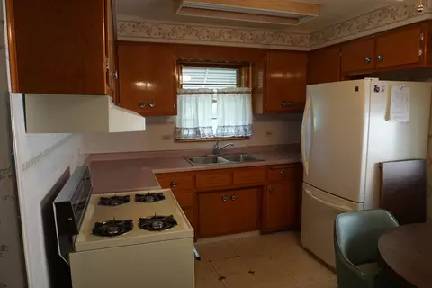 3700 153rd Pl, Midlothian, IL 60445 photo 2