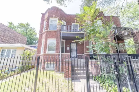 7402 S Kenwood Ave, Chicago, IL 60619
