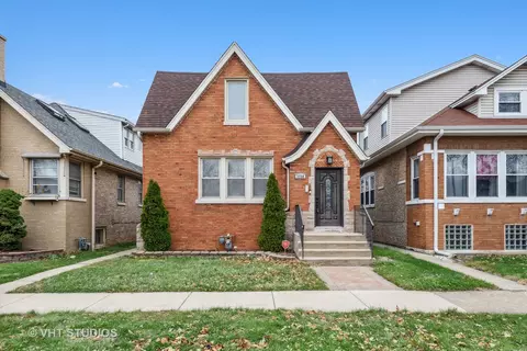 1934 Maple Ave, Berwyn, IL 60402
