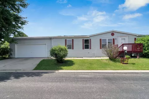 351 Meadowlark Cir, Sandwich, IL 60548