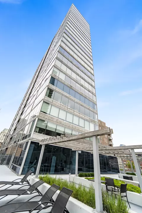 611 S Wells St #3102, Chicago, IL 60607
