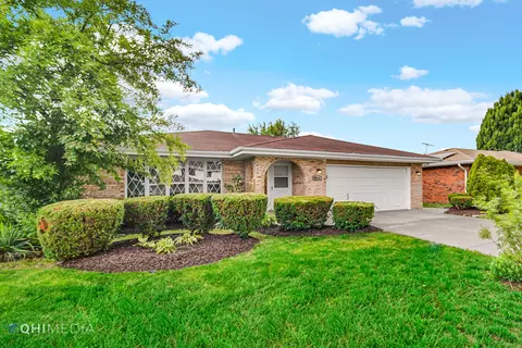 18518 Clyde Ave, Lansing, IL 60438