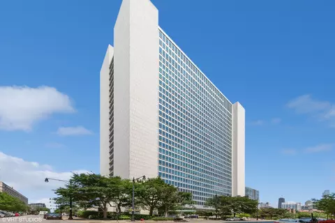 500 W Superior St #907, Chicago, IL 60654