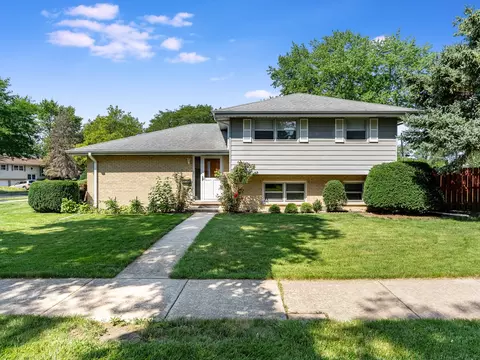 278 Denver Dr, Des Plaines, IL 60018