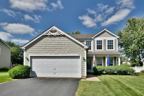 1100 N Harvard Cir, South Elgin, IL 60177