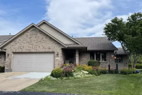 534 Katherine Cir, Dekalb, IL 60115